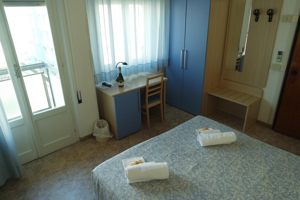 Rivazzurra Hotel Pesaro Exterior foto