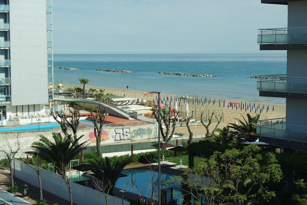 Rivazzurra Hotel Pesaro Exterior foto