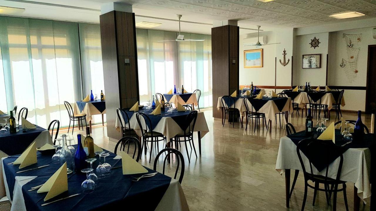 Rivazzurra Hotel Pesaro Exterior foto